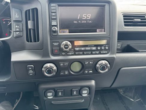 Used 2012 Honda Ridgeline RTL image 17