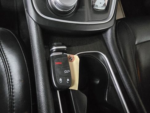 Used 2016 Chrysler 200 C w/ Navigation & Sound Group I image 19