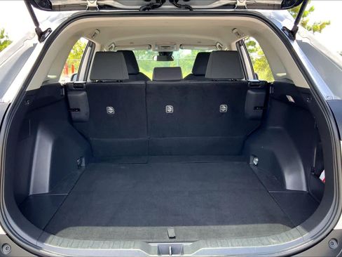 Used 2024 Toyota RAV4 XLE FWD image 34