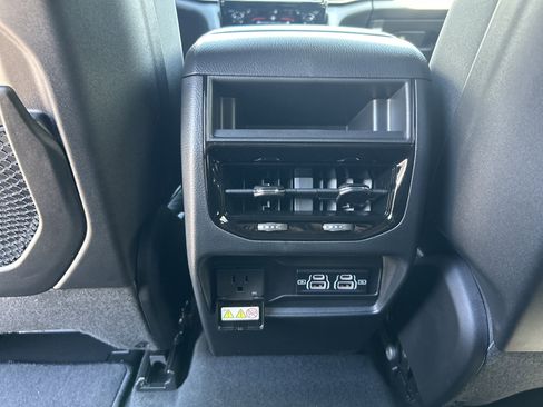 New 2026 Jeep Grand Cherokee Laredo X RWD image 33