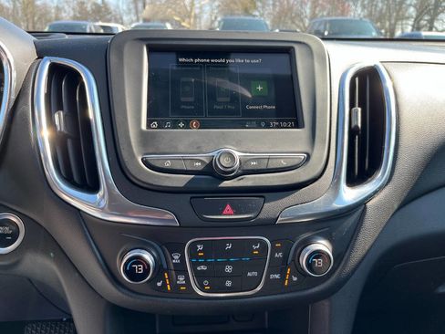 Used 2019 Chevrolet Equinox LT w/ Driver Convenience Package image 19