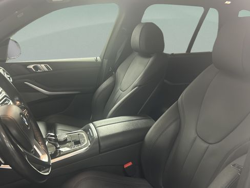 Used 2021 BMW X5 sDrive40i w/ Premium Package RWD image 9