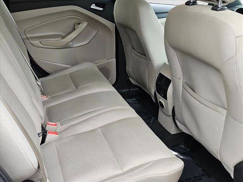 Used 2018 Ford Escape SE w/ SE Sync 3 Package image 18