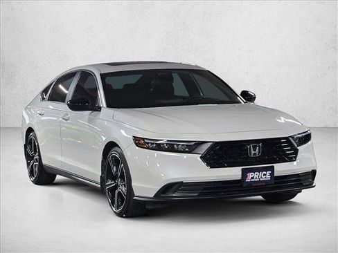Used 2024 Honda Accord Sport image 3