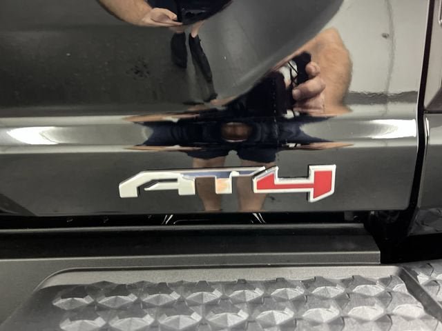 Certified 2026 GMC Canyon AT4 AWD/4WD image 32