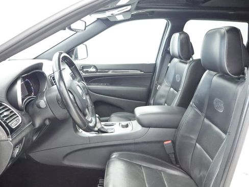 Certified 2020 Jeep Grand Cherokee Overland AWD/4WD image 20