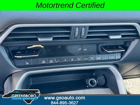 Used 2024 MAZDA CX-90 Plug-In Hybrid w/ Premium Pkg AWD/4WD image 16