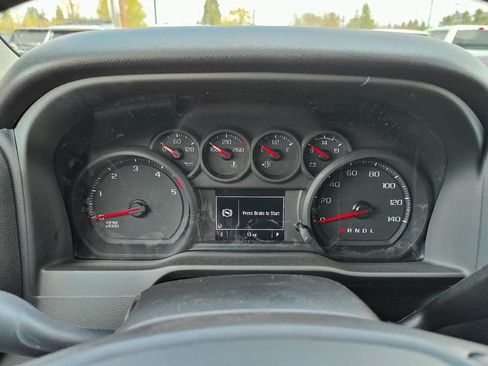 Used 2025 GMC Sierra 3500 Pro w/ Convenience Package image 16