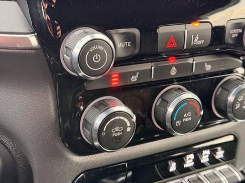 Used 2025 RAM 1500 Big Horn AWD/4WD image 17