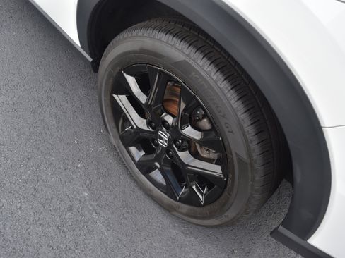 Certified 2024 Honda HR-V Sport image 11