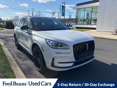 Used 2025 Lincoln Corsair Reserve w/ Equipment Group 202A image 1