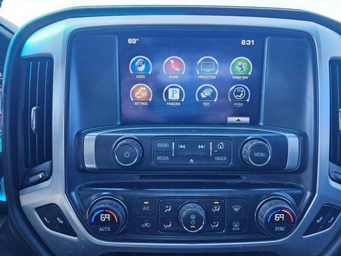 Used 2016 GMC Sierra 2500 SLE w/ SLE Preferred Package AWD/4WD image 27