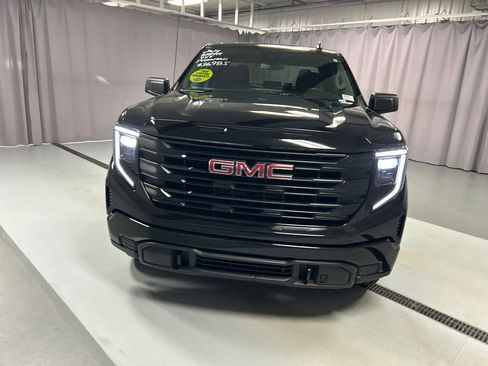Used 2024 GMC Sierra 1500 Pro w/ Graphite Edition AWD/4WD image 2
