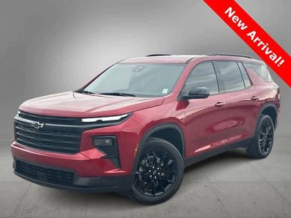 Used 2024 Chevrolet Traverse LT w/ Midnight/Sport Edition