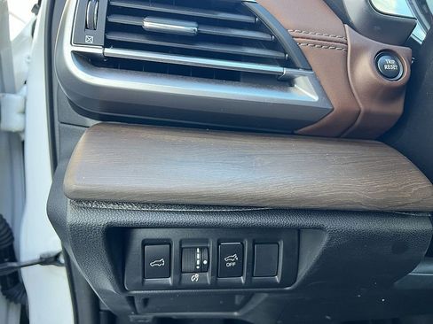 Used 2022 Subaru Outback Touring w/ Tech Package 2 image 20