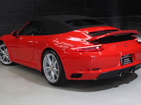 Used 2019 Porsche 911 Carrera w/ Sportdesign Package image 10