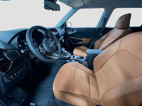 New 2025 Kia Soul EX image 22