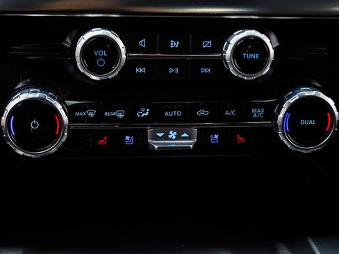 Used 2023 Ford F150 Lariat w/ Equipment Group 502A High AWD/4WD image 22