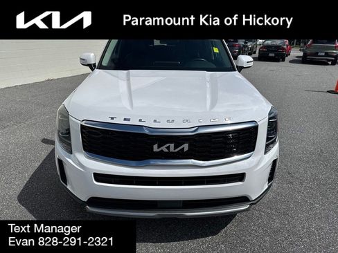 Used 2022 Kia Telluride S AWD/4WD image 2