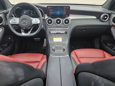 Used 2022 Mercedes-Benz GLC 300 4MATIC Coupe image 21