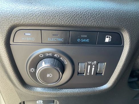 Used 2024 Jeep Grand Cherokee Limited 4xe AWD/4WD image 17
