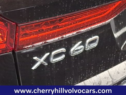 Certified 2023 Volvo XC60 B5 Plus image 5