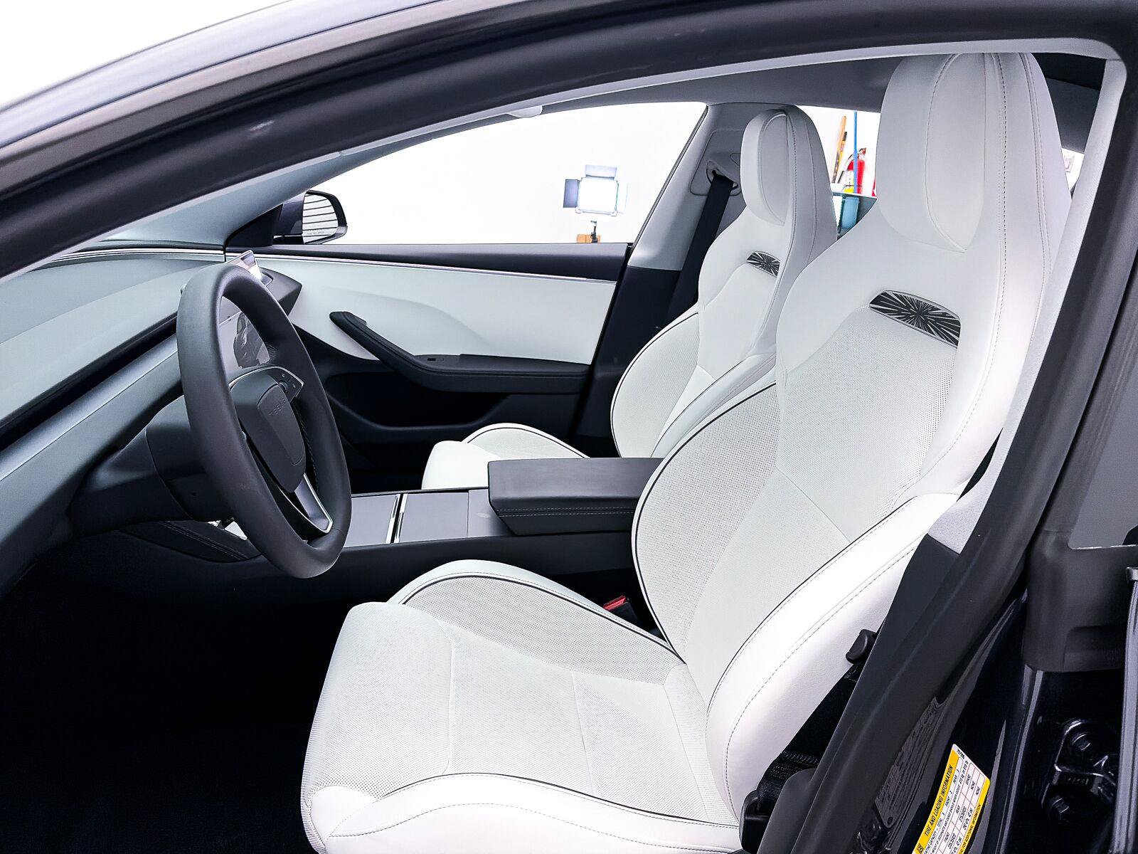 Used 2024 Tesla Model 3 Performance AWD/4WD image 19