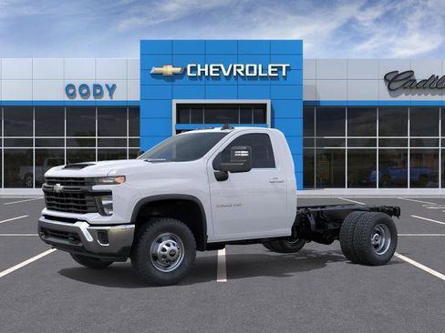 New 2026 Chevrolet Silverado 3500 W/T w/ WT Convenience Package AWD/4WD image 2