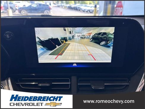 Used 2024 Chevrolet Trax LT w/ Driver Confidence Package FWD image 22