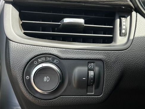 Used 2017 Buick Envision Essence FWD image 22