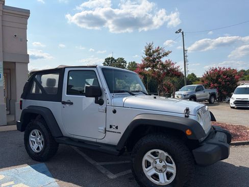 Used 2009 Jeep Wrangler X AWD/4WD image 23