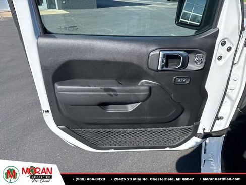 Used 2022 Jeep Wrangler Unlimited Sport AWD/4WD image 11