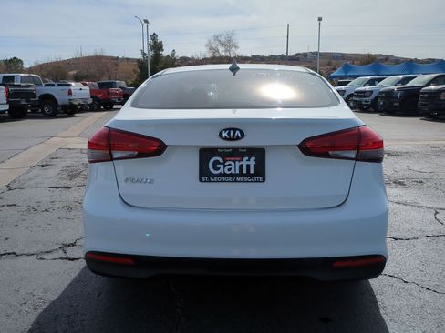 Used 2018 Kia Forte LX image 5