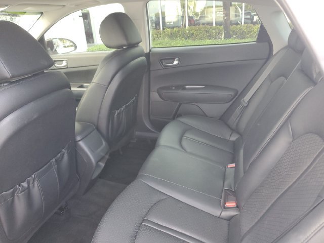 Used 2020 Kia Optima SE FWD image 9
