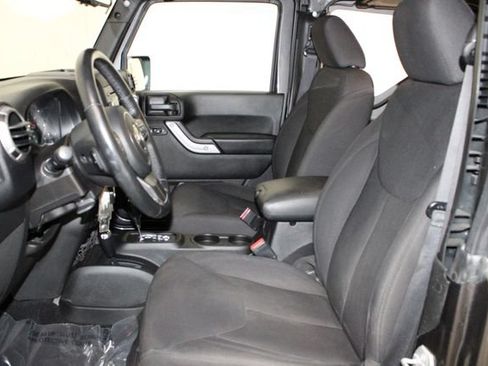 Used 2016 Jeep Wrangler Sport w/ Quick Order Package 24S AWD/4WD image 42