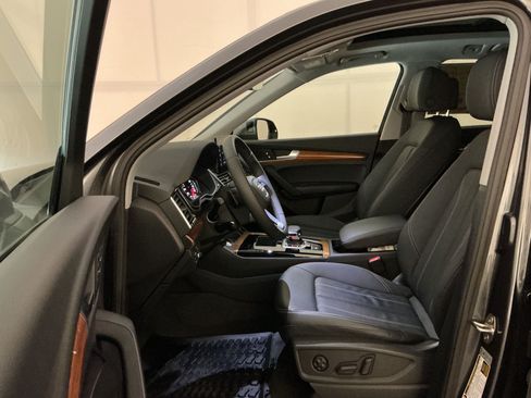 Used 2023 Audi Q5 2.0T Premium w/ Convenience Package AWD/4WD image 5