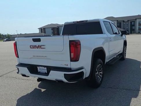 Used 2020 GMC Sierra 1500 AT4 w/ AT4 Premium Package AWD/4WD image 7