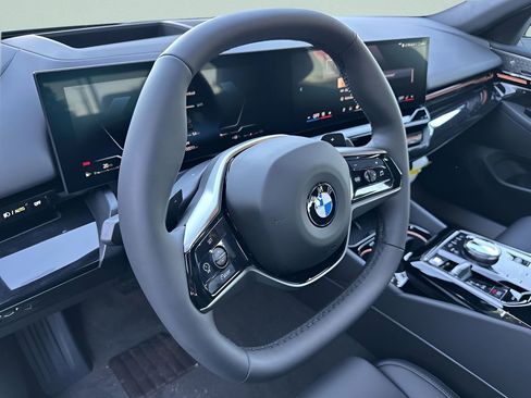 New 2026 BMW 530i w/ Premium Package image 18