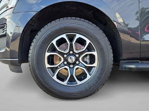 Used 2024 Ford Expedition XLT RWD image 25