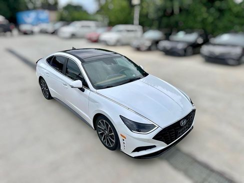Used 2020 Hyundai Sonata Limited FWD image 16