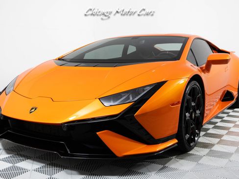 Used 2023 Lamborghini Huracan Tecnica image 5