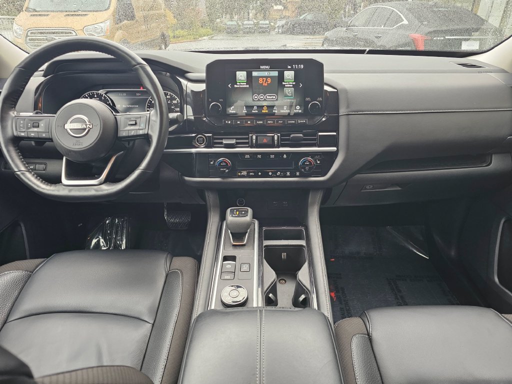 Used 2022 Nissan Pathfinder SL AWD/4WD image 22