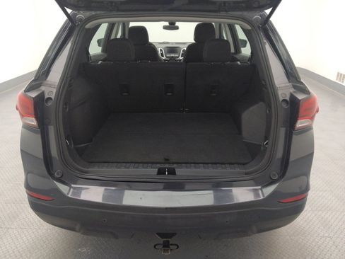 Used 2022 Chevrolet Equinox LS w/ Driver Confidence II Package FWD image 29