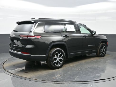 Used 2023 Jeep Grand Cherokee L Limited image 6