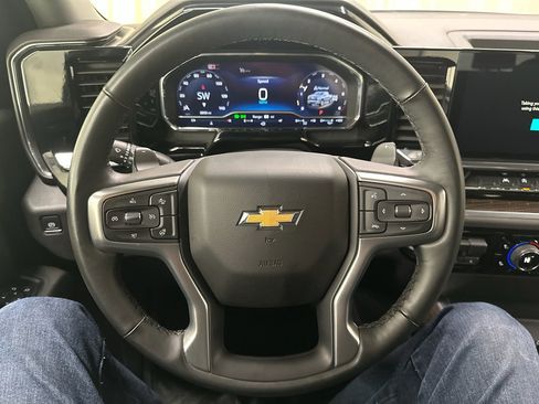 Certified 2025 Chevrolet Silverado 1500 LT image 29