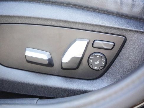 Certified 2023 BMW 530i w/ Convenience Package RWD image 20