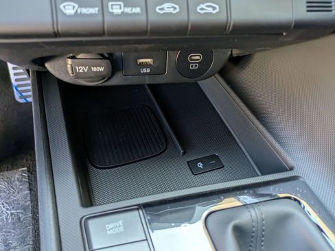 New 2025 Hyundai Elantra SEL image 25