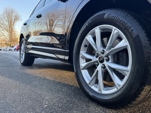 Used 2025 Audi Q3 2.0T Premium w/ Convenience Package image 9