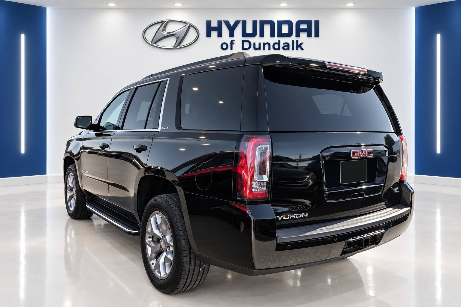 Used 2019 GMC Yukon SLT RWD image 2