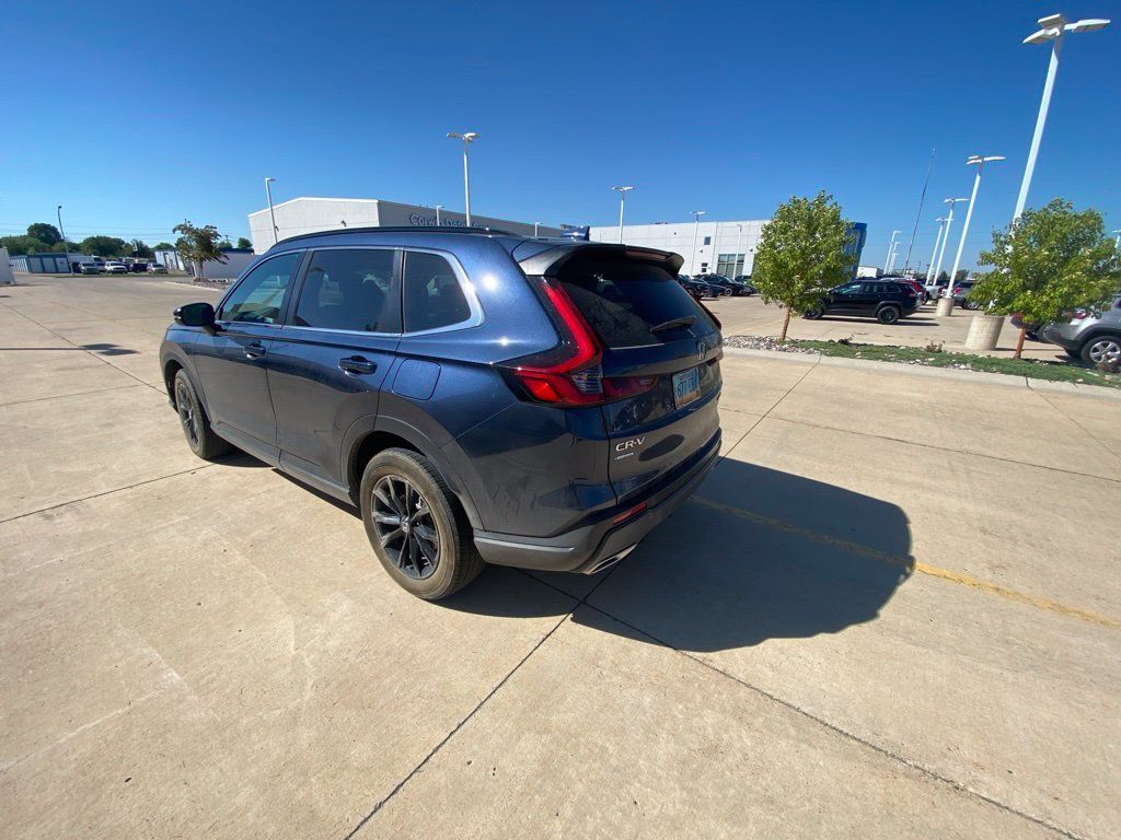 Used 2024 Honda CR-V Sport image 6